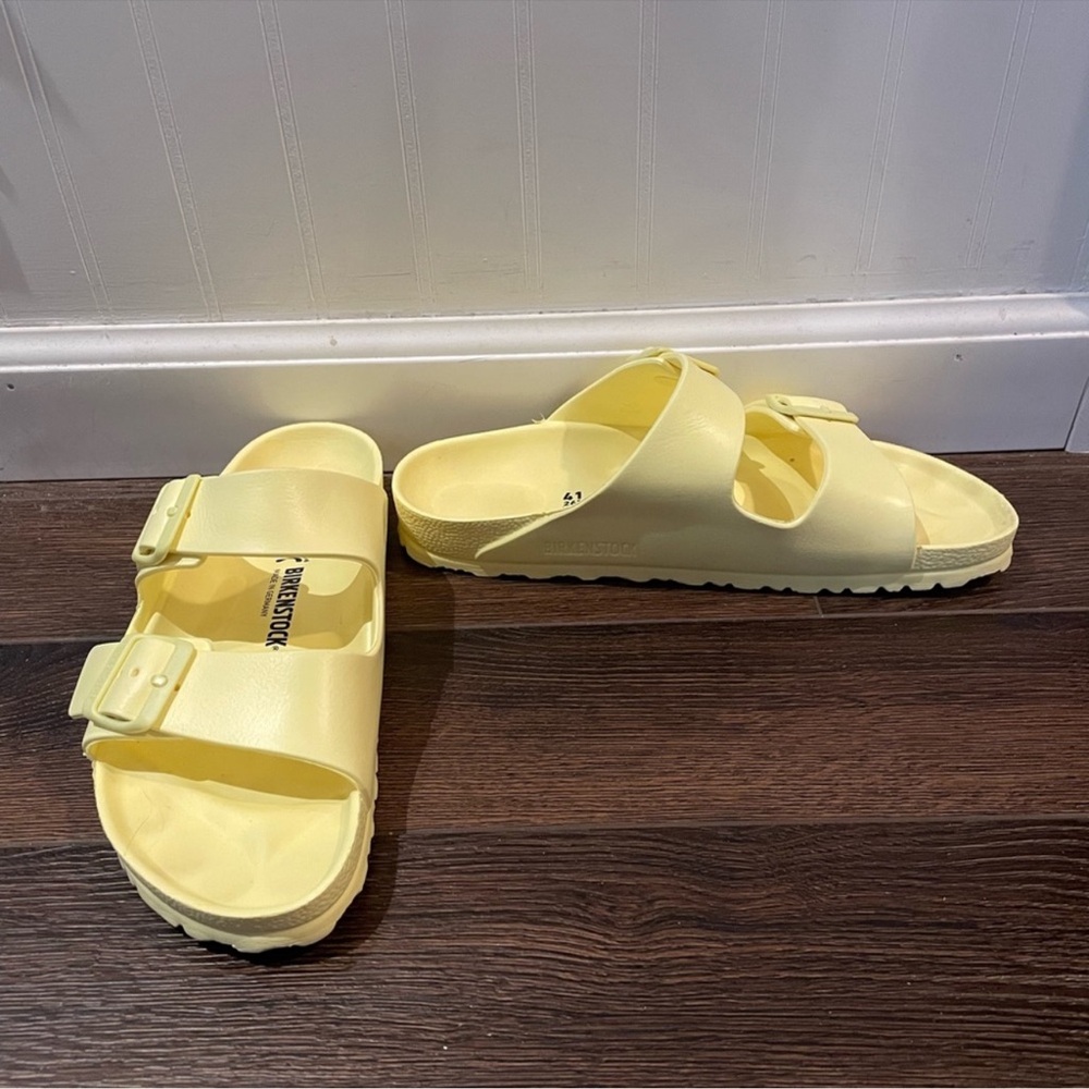 Birkenstock Arizona Essentials EVA Slide Med/Narrow in Popcorn EU 41/US 10/10.5